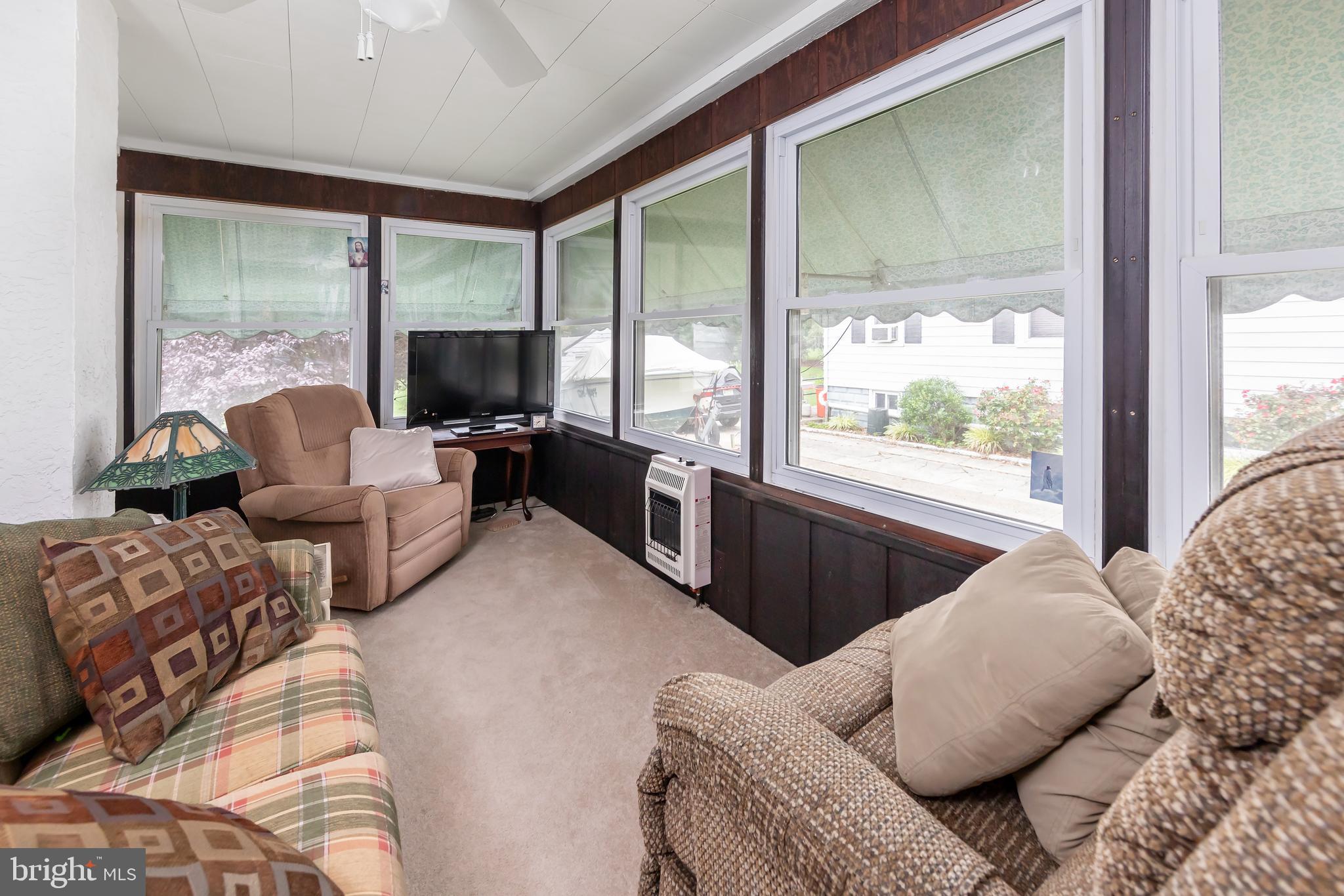 307 Pine Street Carneys Point, NJ 08069 - Photo 6 of 17 Cozy Sunroom