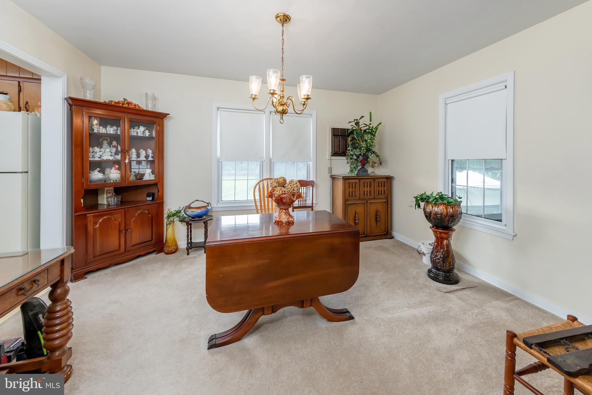 307 Pine Street Carneys Point, NJ 08069 - Photo 7 of 17 Formal Dining Room