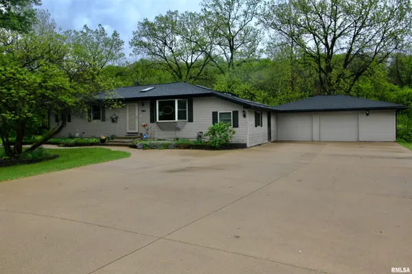 $289,900 | 283 East Lucille Street, East Peoria, IL 61611