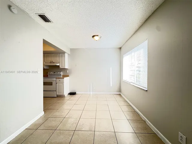 $2,000 | 2221 Northwest 59th Avenue, Unit 71C, Lauderhill, FL 33313