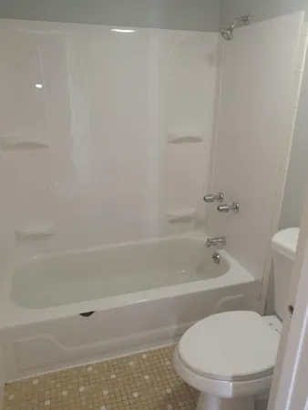 $1,350 | 2620 West Custer Avenue, Unit 2, Glendale, WI 53209