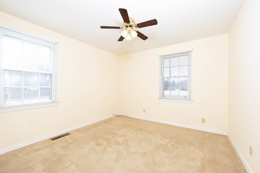 2254 South Lumpkin Road Columbus, GA 31903 - Photo 11 of 16 a view of an empty room with a window