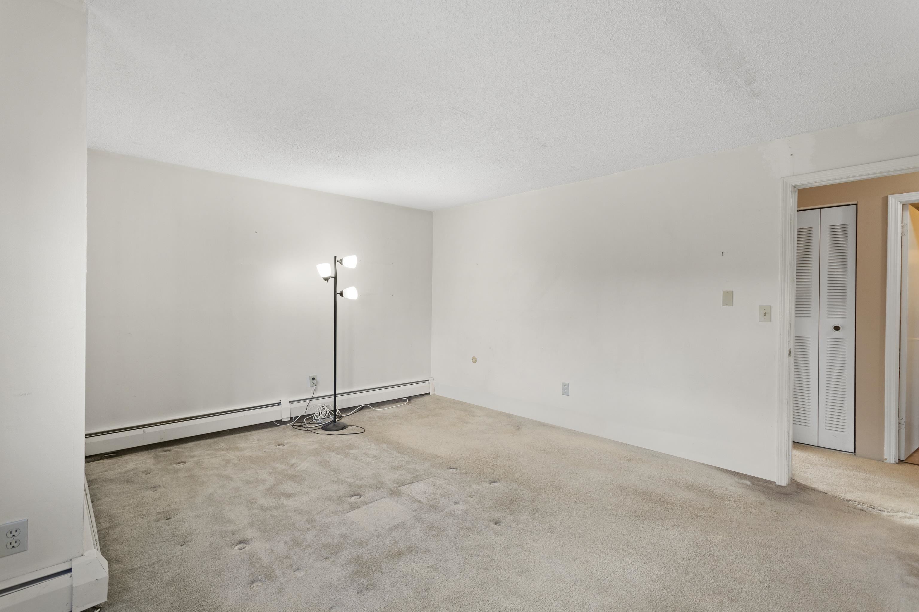123 English Village Road, Unit 202 Manchester, NH 03102 - Photo 22 of 35 Gallery Image 22