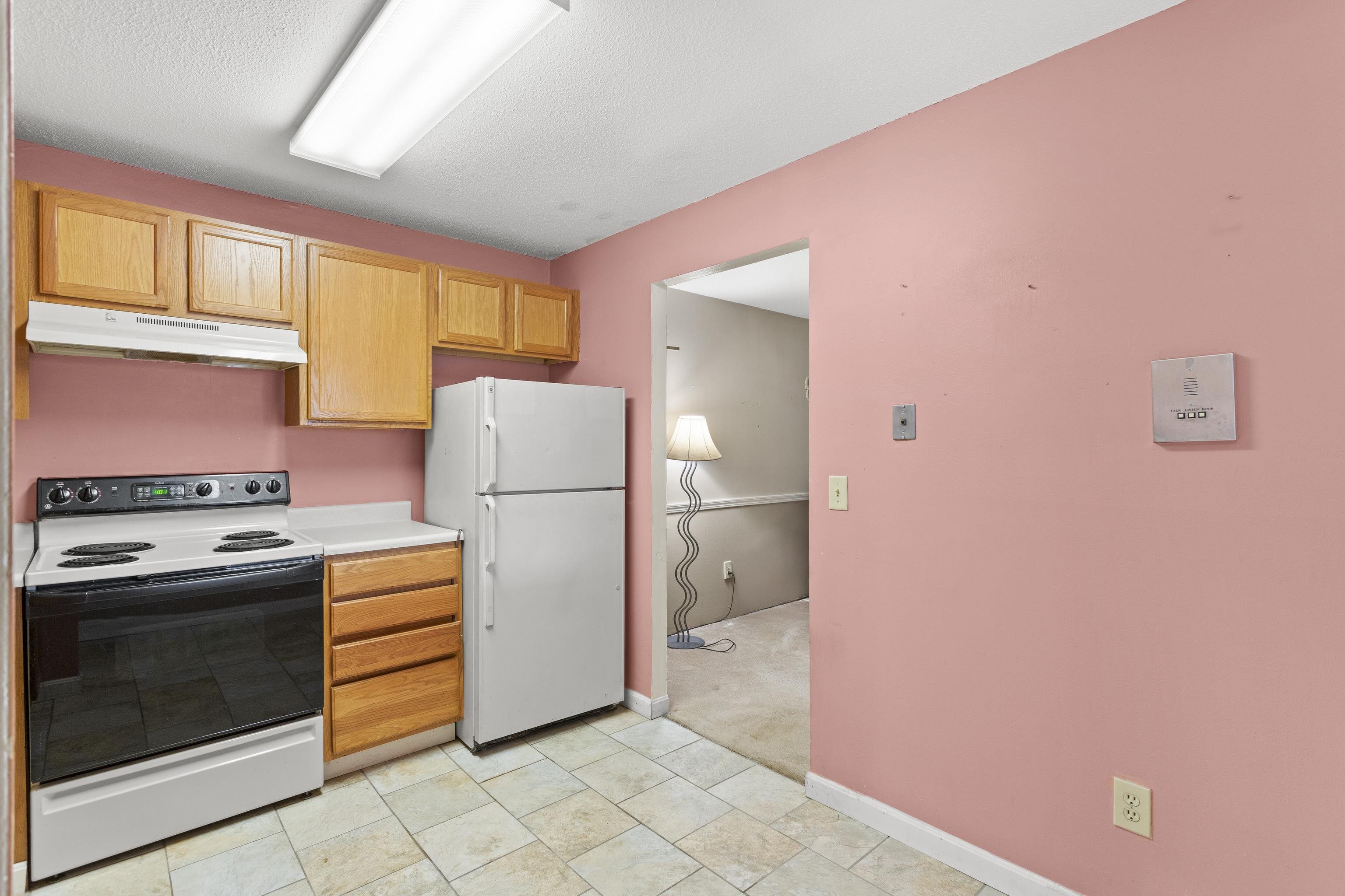 123 English Village Road, Unit 202 Manchester, NH 03102 - Photo 10 of 35 Gallery Image 10