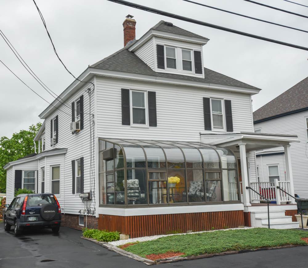 572 Cilley Road Manchester, NH 03103 - Photo 1 of 40