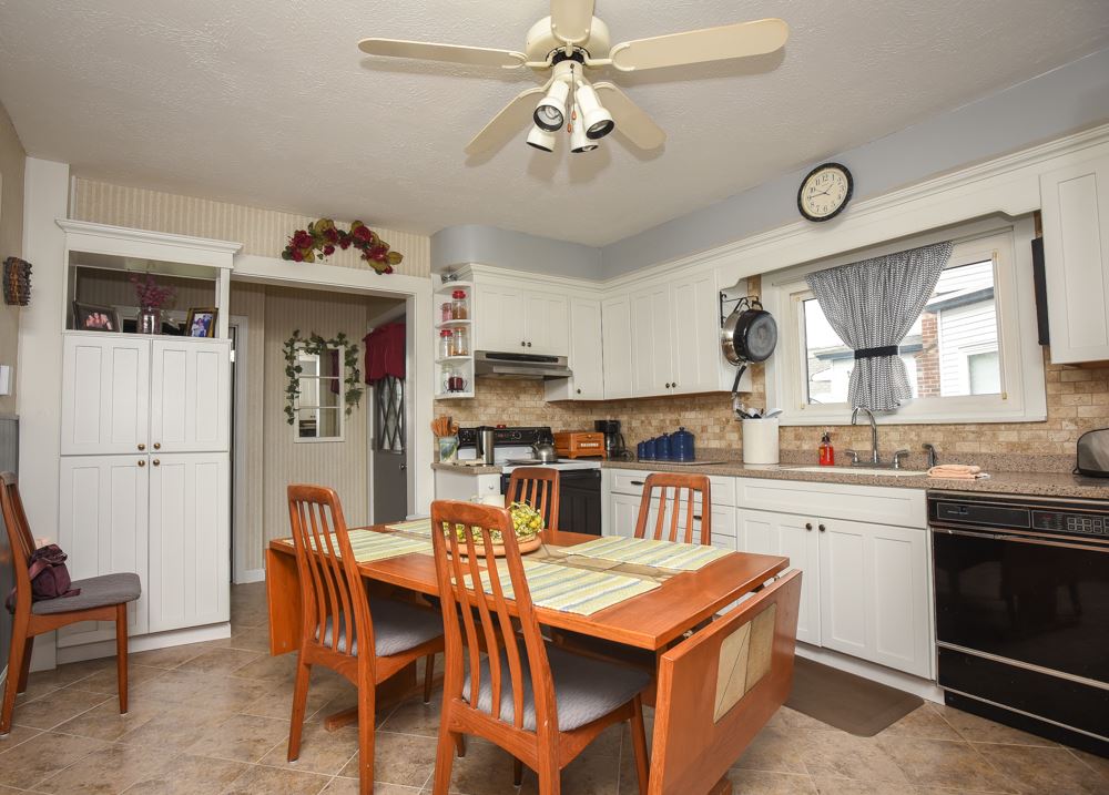 572 Cilley Road Manchester, NH 03103 - Photo 14 of 40