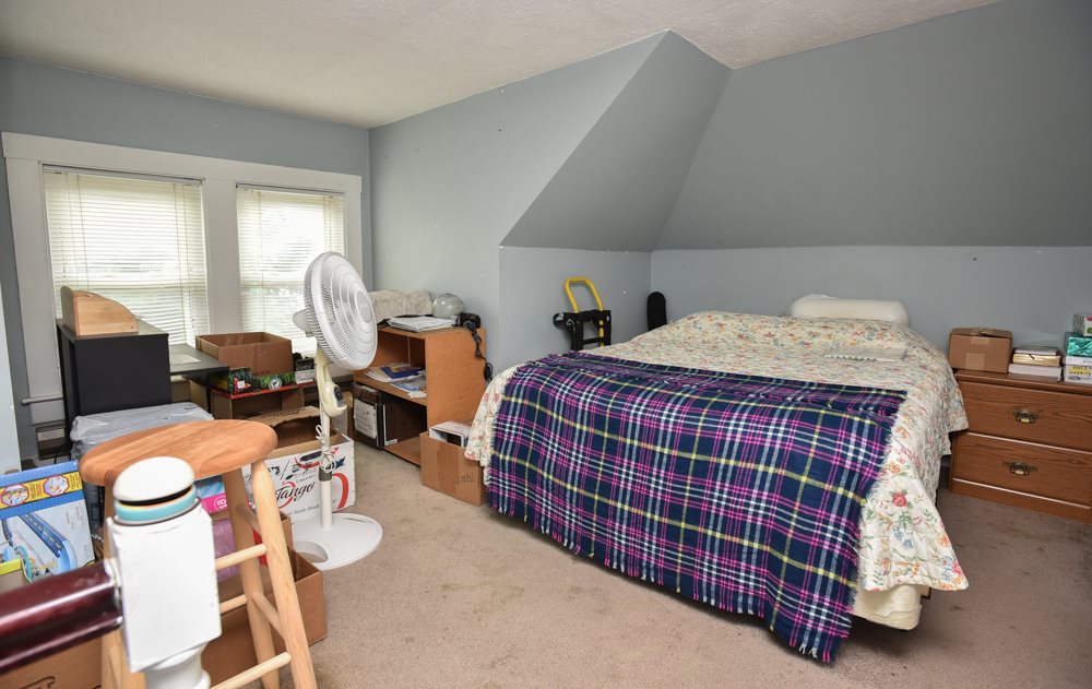 572 Cilley Road Manchester, NH 03103 - Photo 27 of 40