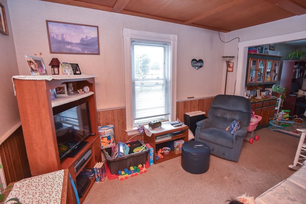 572 Cilley Road Manchester, NH 03103 - Photo 29 of 40