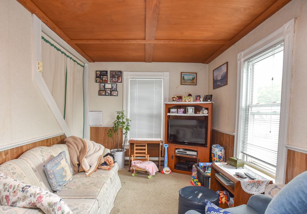 572 Cilley Road Manchester, NH 03103 - Photo 31 of 40