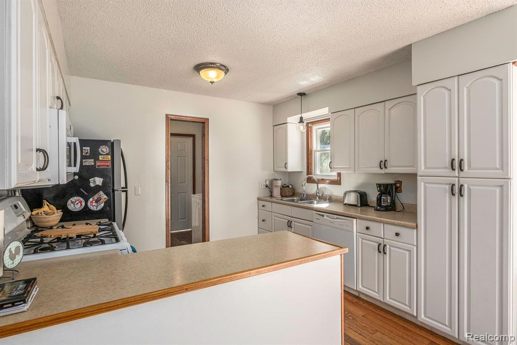 11521 Townsend Road Milan, MI 48160 - Photo 17 of 47
