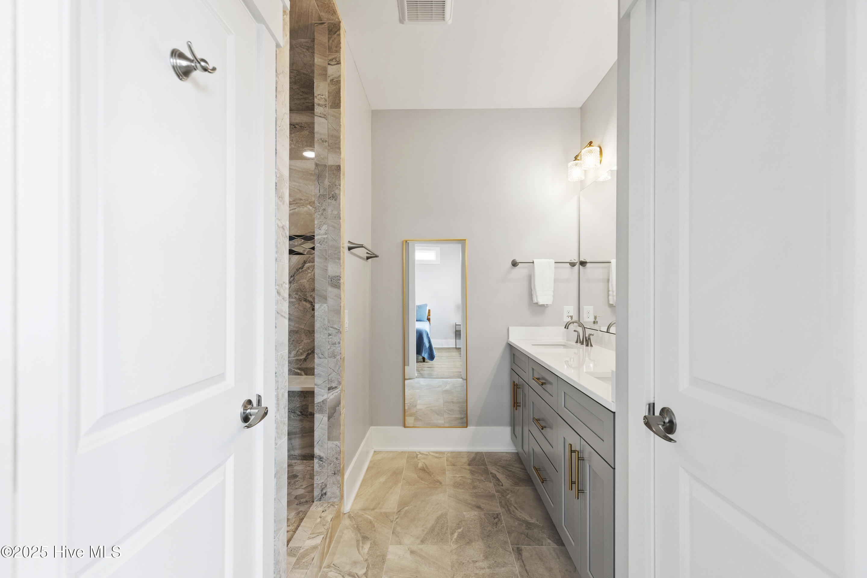 403 17th Street Sunset Beach, NC 28468 - Photo 31 of 58 Owner's ensuite