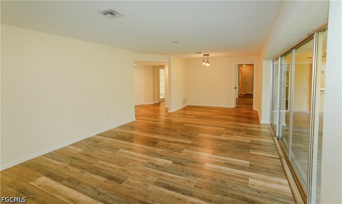 5654 Eichen Circle Fort Myers, FL 33919 - Photo 4 of 29