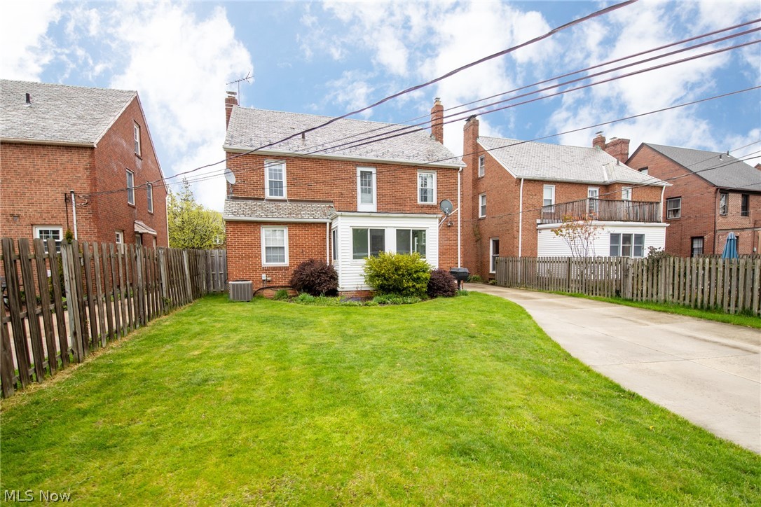 2576 Saybrook Road Cleveland, OH 44118 - Photo 30 of 31 Gallery Image 30