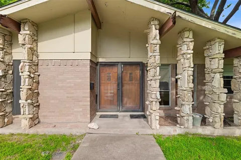 $150,000 | 829 Ray Andra Drive, DeSoto, TX 75115