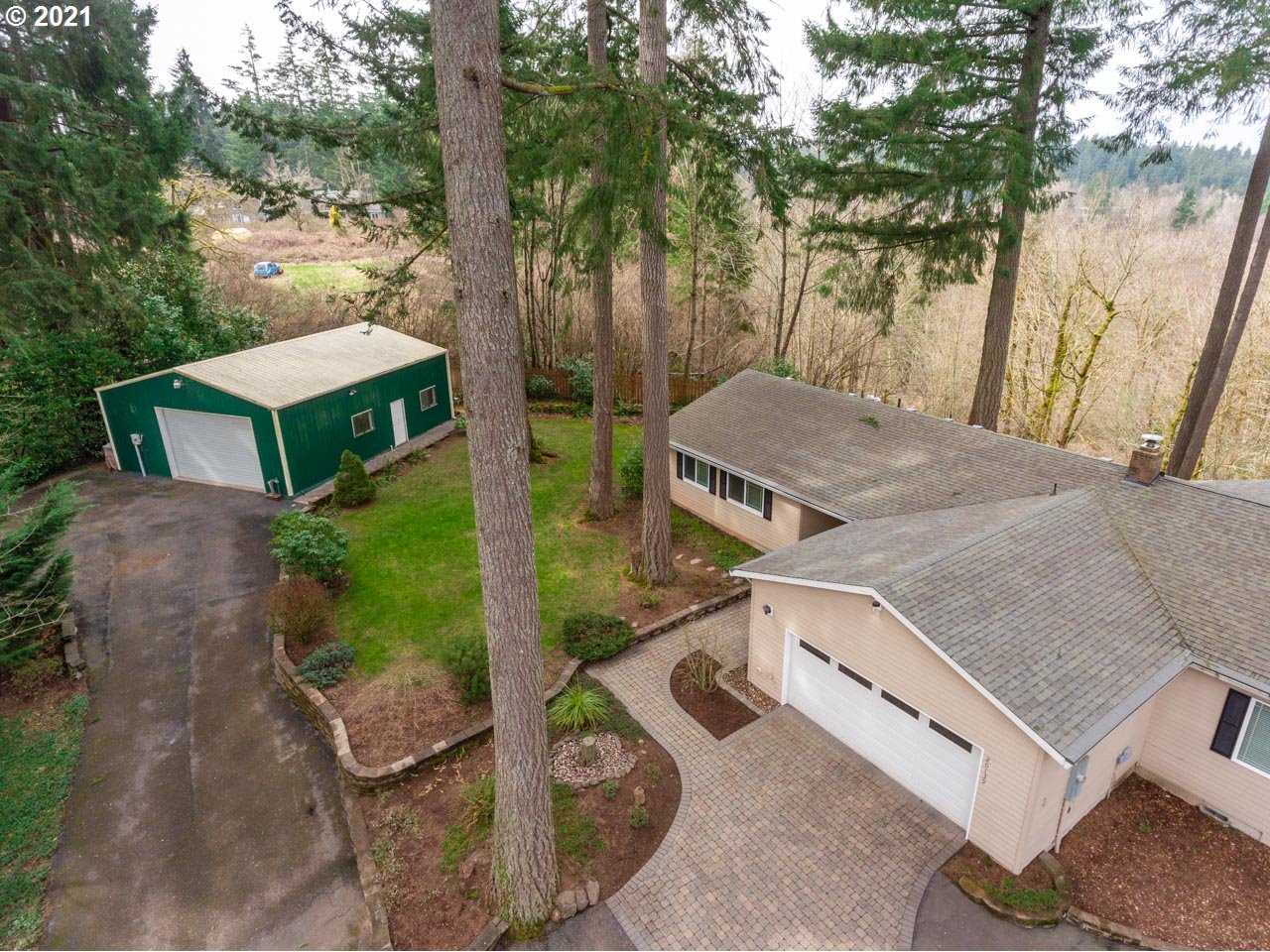 20139 South Henrici Road Oregon City, OR 97045 - Photo 3 of 32 Gallery Image 3