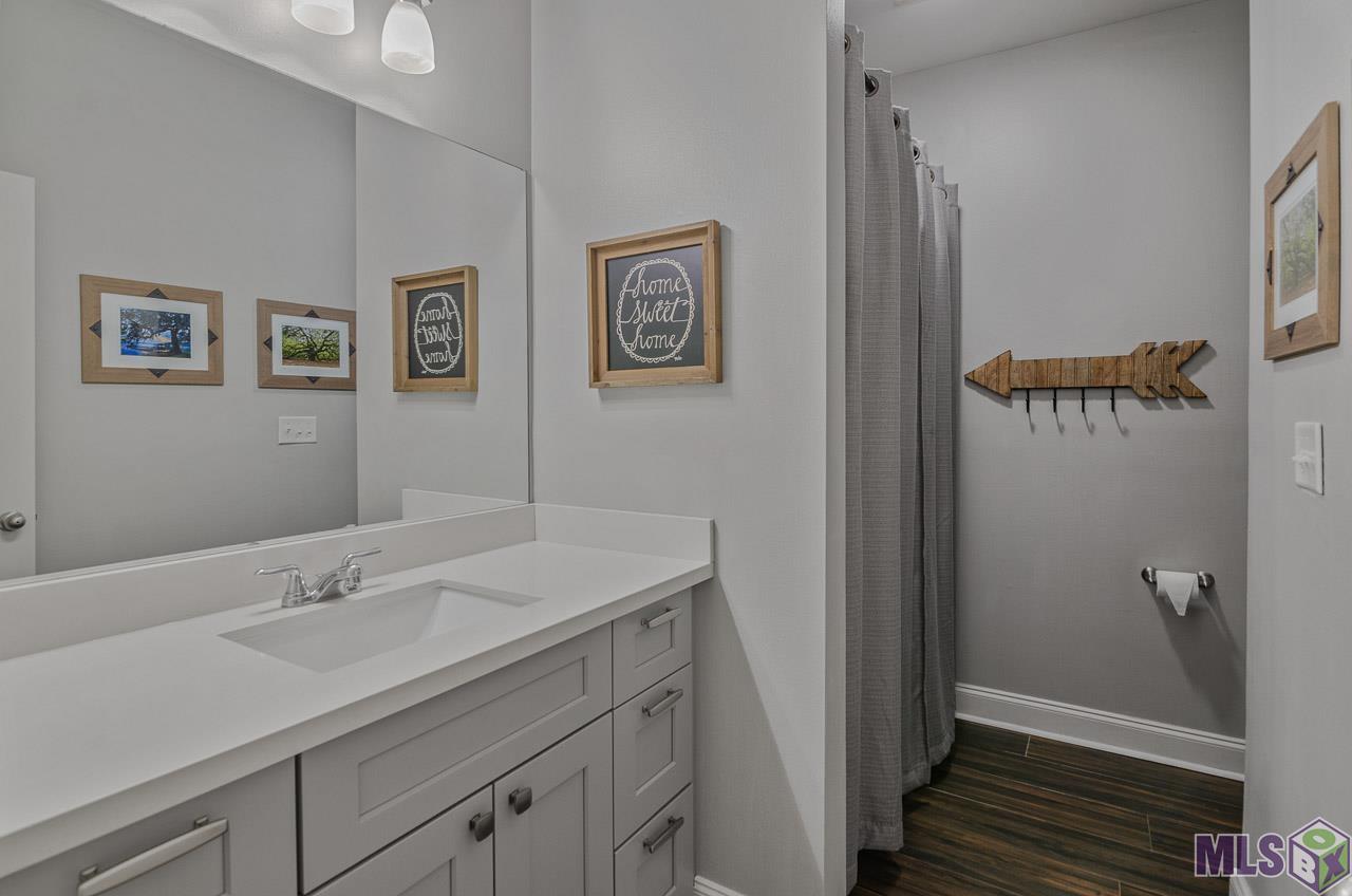 43593 Hodgeson Road Prairieville, LA 70769 - Photo 12 of 20 Hall Bath