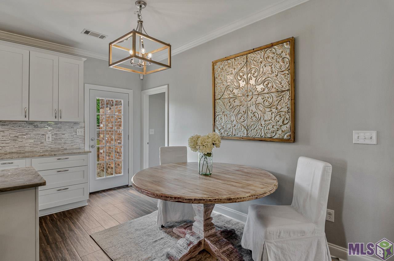 43593 Hodgeson Road Prairieville, LA 70769 - Photo 6 of 20 Dining Area