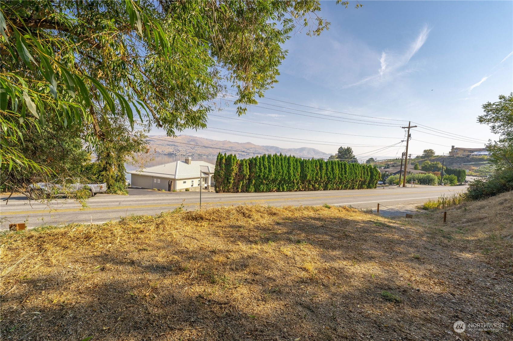 815 South Lakeshore Road Chelan, WA 98816 - Photo 3 of 30 Gallery Image 3