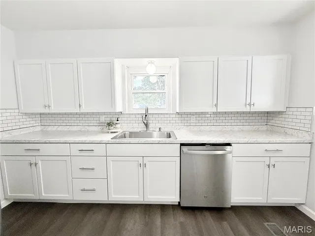 $315,000 | 405 West 9th Street, Hermann, MO 65041