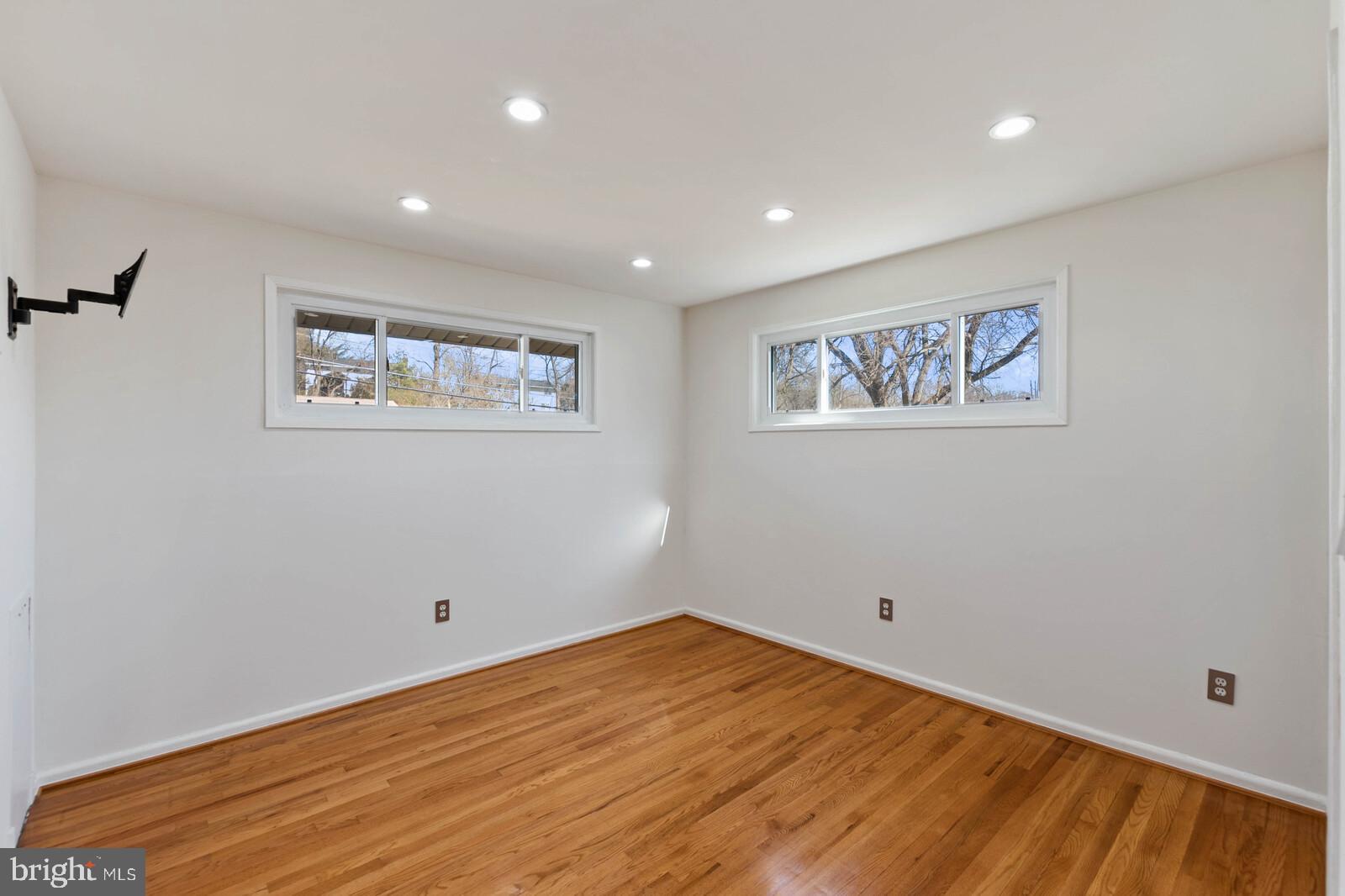 4423 Roundhill Road Alexandria, VA 22310 - Photo 20 of 41 Gallery Image 20