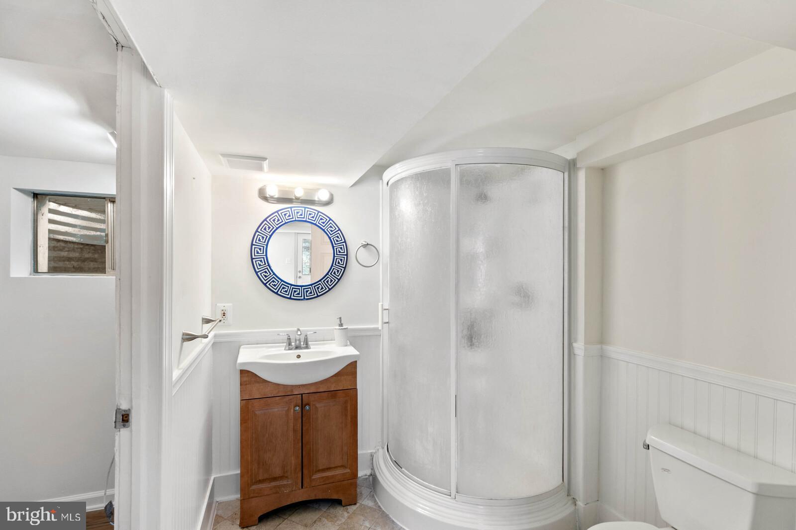 4423 Roundhill Road Alexandria, VA 22310 - Photo 29 of 41 Full bath in basement