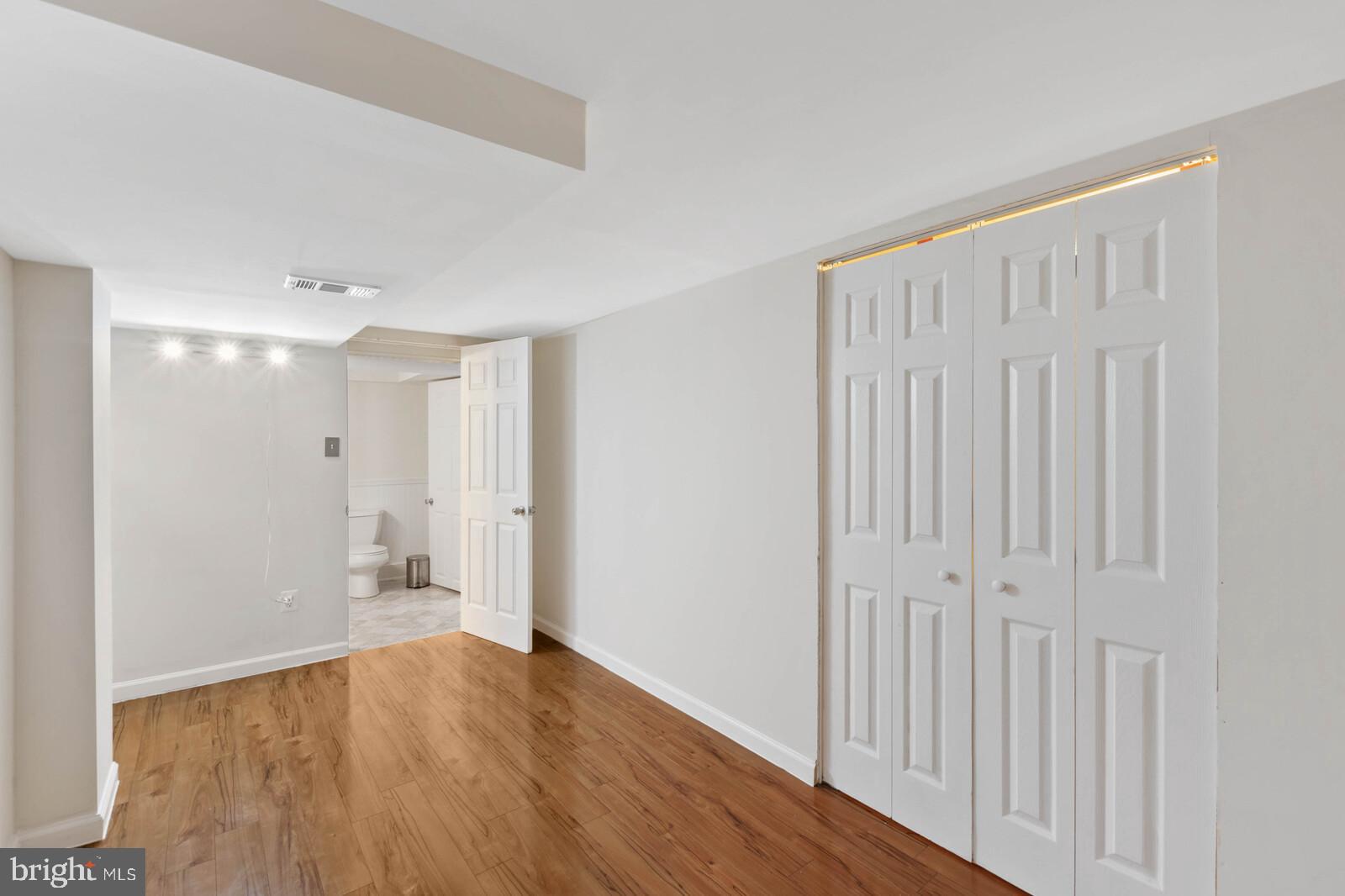 4423 Roundhill Road Alexandria, VA 22310 - Photo 31 of 41 Gallery Image 31