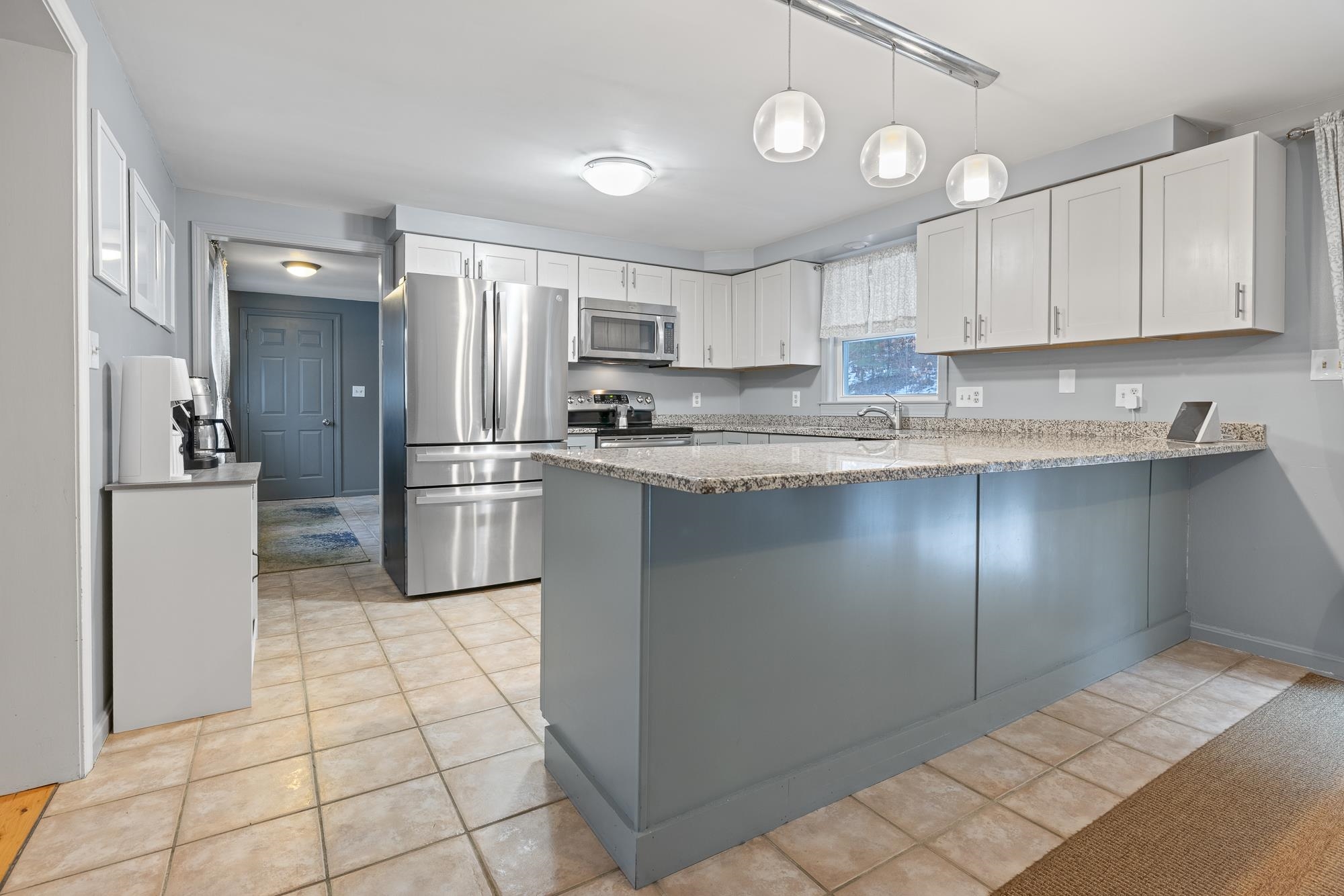 49 Cottage Circle Lebanon, NH 03784 - Photo 9 of 48