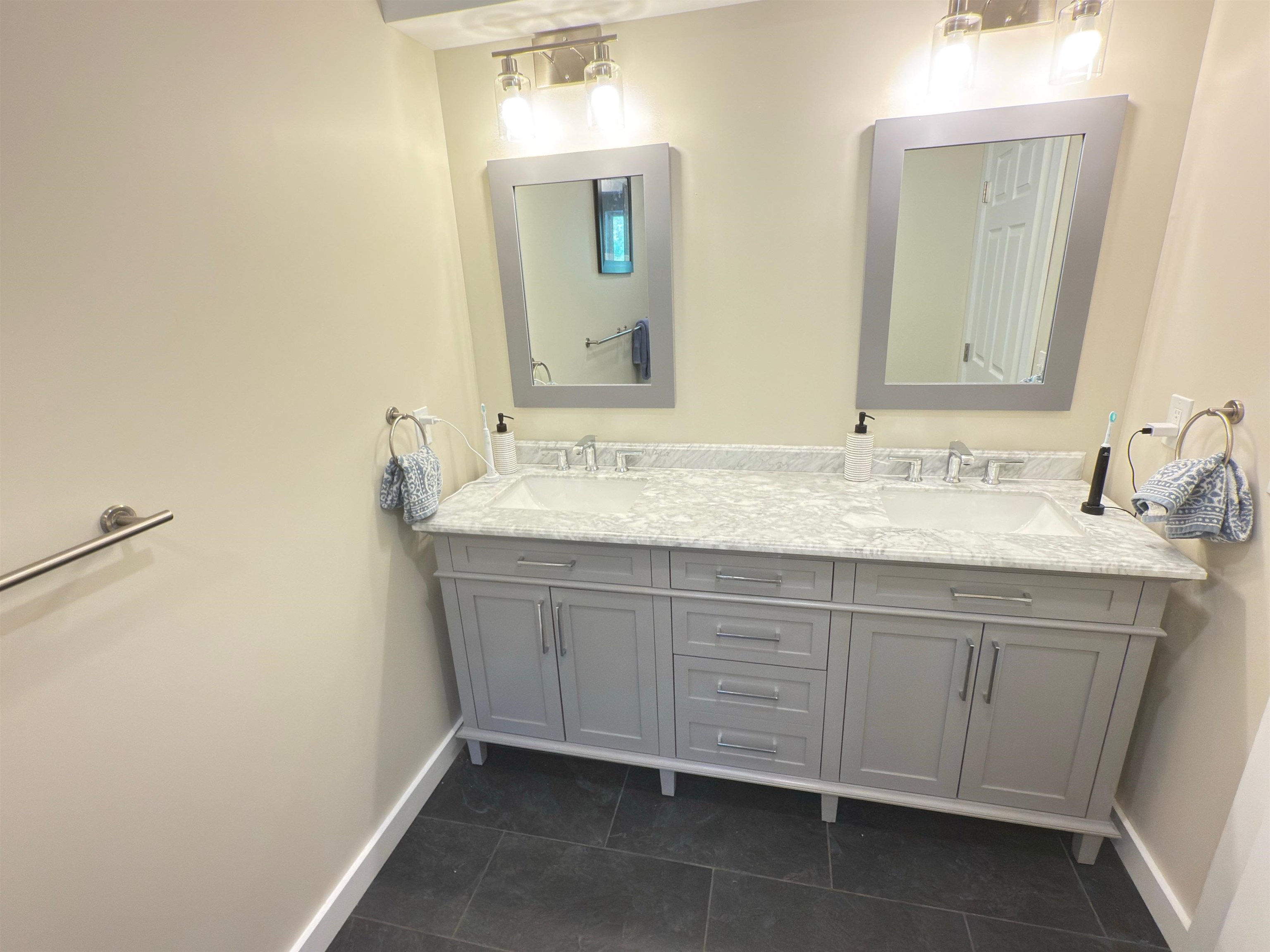 2366 Mountain Road, Unit 3 Stowe, VT 05672 - Photo 18 of 27