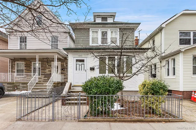 $749,000 | 1641 Hone Avenue | Morris Park