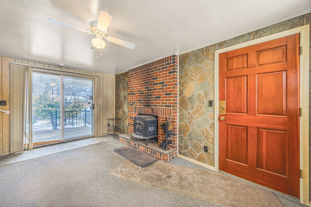 331 Dale Street Chicopee, MA 01013 - Photo 9 of 29