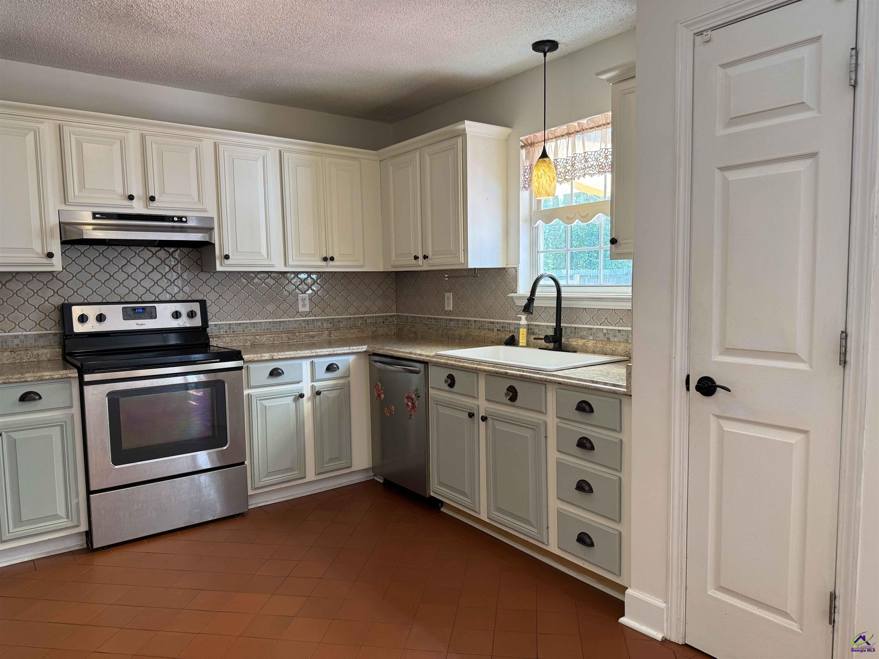 38 Ridgeway Drive Fort Valley, GA 31030 - Photo 12 of 53 Gallery Image 12