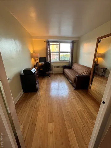 $349,000 | 820 Boynton Avenue, Unit 6K | Soundview