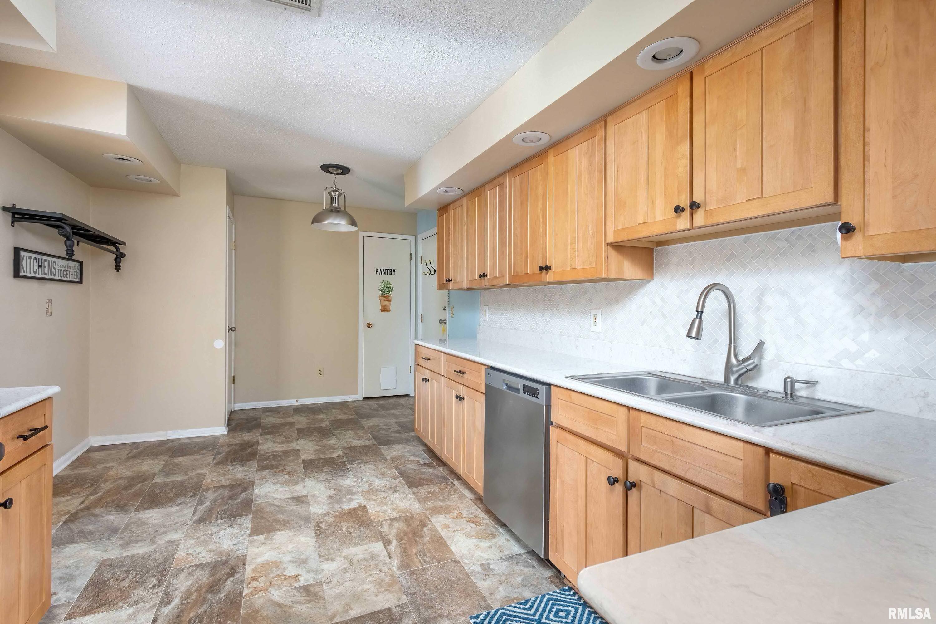 1360 Kimberly Ridge Road, Unit 309 Bettendorf, IA 52722 - Photo 13 of 35 Gallery Image 13