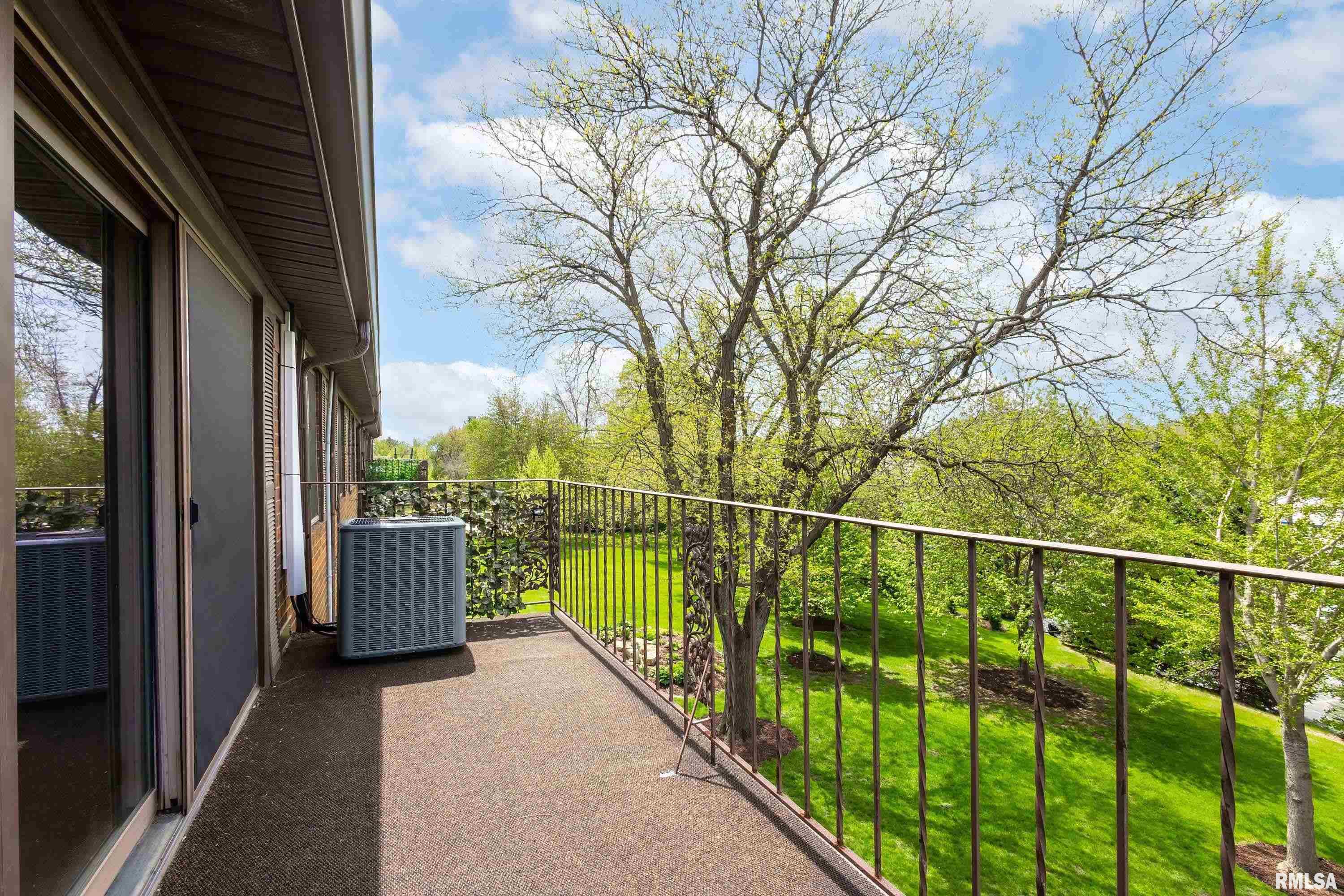 1360 Kimberly Ridge Road, Unit 309 Bettendorf, IA 52722 - Photo 8 of 35 Gallery Image 8