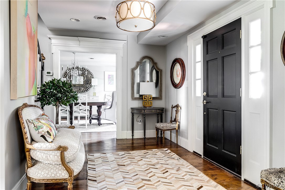 8915 Norwick Road Henrico, VA 23229 - Photo 4 of 47 Foyer is flanked by formal rooms.