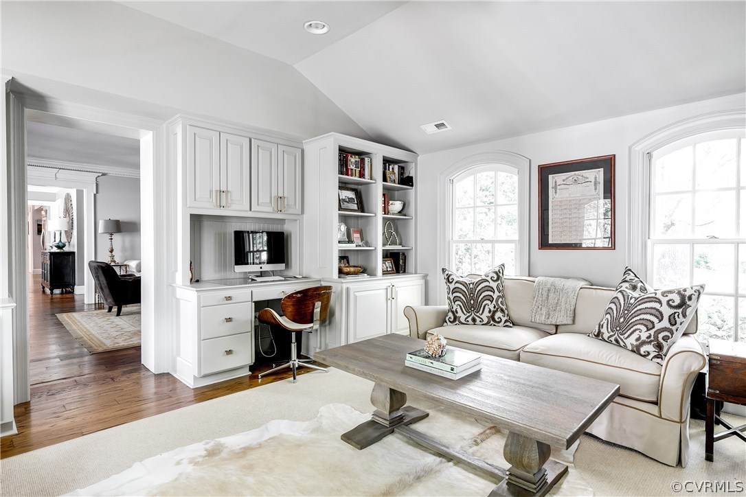 8915 Norwick Road Henrico, VA 23229 - Photo 10 of 47 This space also makes the perfect home office!