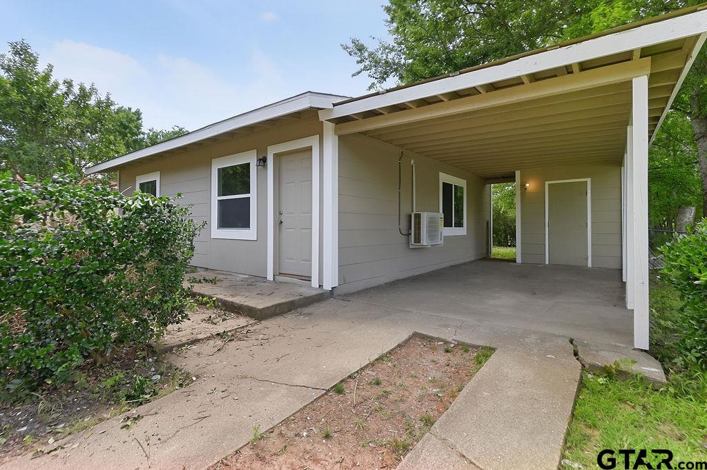 327 Randolph Street Lone Star, TX 75668 - Photo 14 of 26
