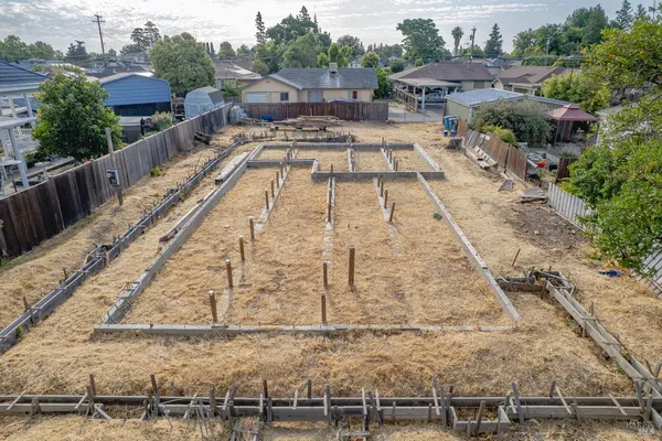 a picture of car parked on the side of the road