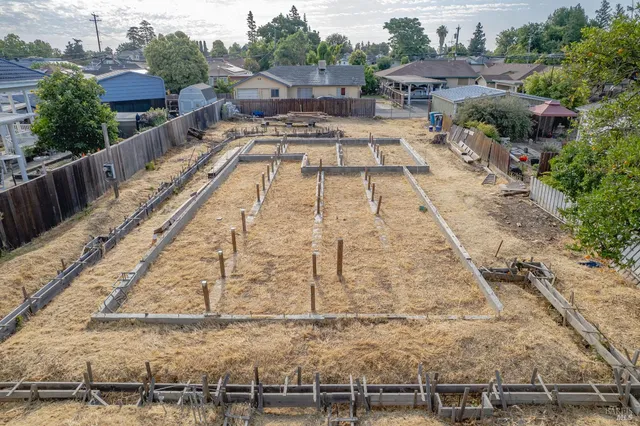 a picture of car parked on the side of the road