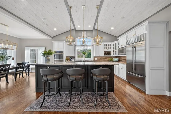 $1,500,000 | 544 Forest Crest, Lake St. Louis, MO 63367