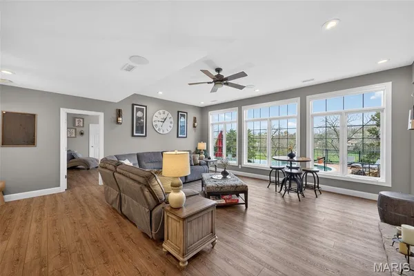 $1,500,000 | 544 Forest Crest, Lake St. Louis, MO 63367