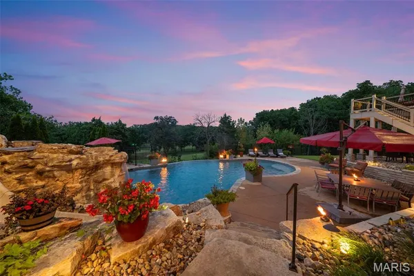 $1,500,000 | 544 Forest Crest, Lake St. Louis, MO 63367