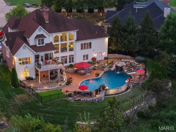 $1,500,000 | 544 Forest Crest, Lake St. Louis, MO 63367