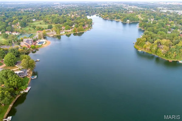 $1,500,000 | 544 Forest Crest, Lake St. Louis, MO 63367