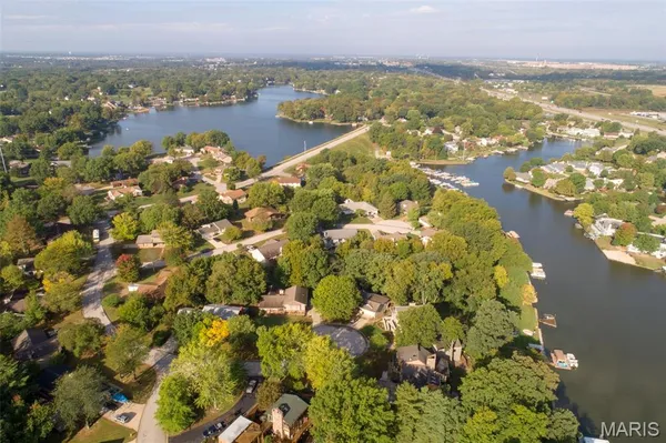 $1,500,000 | 544 Forest Crest, Lake St. Louis, MO 63367