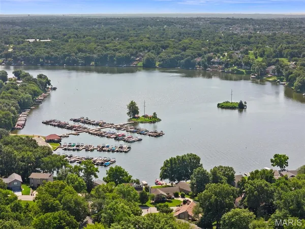 $1,500,000 | 544 Forest Crest, Lake St. Louis, MO 63367