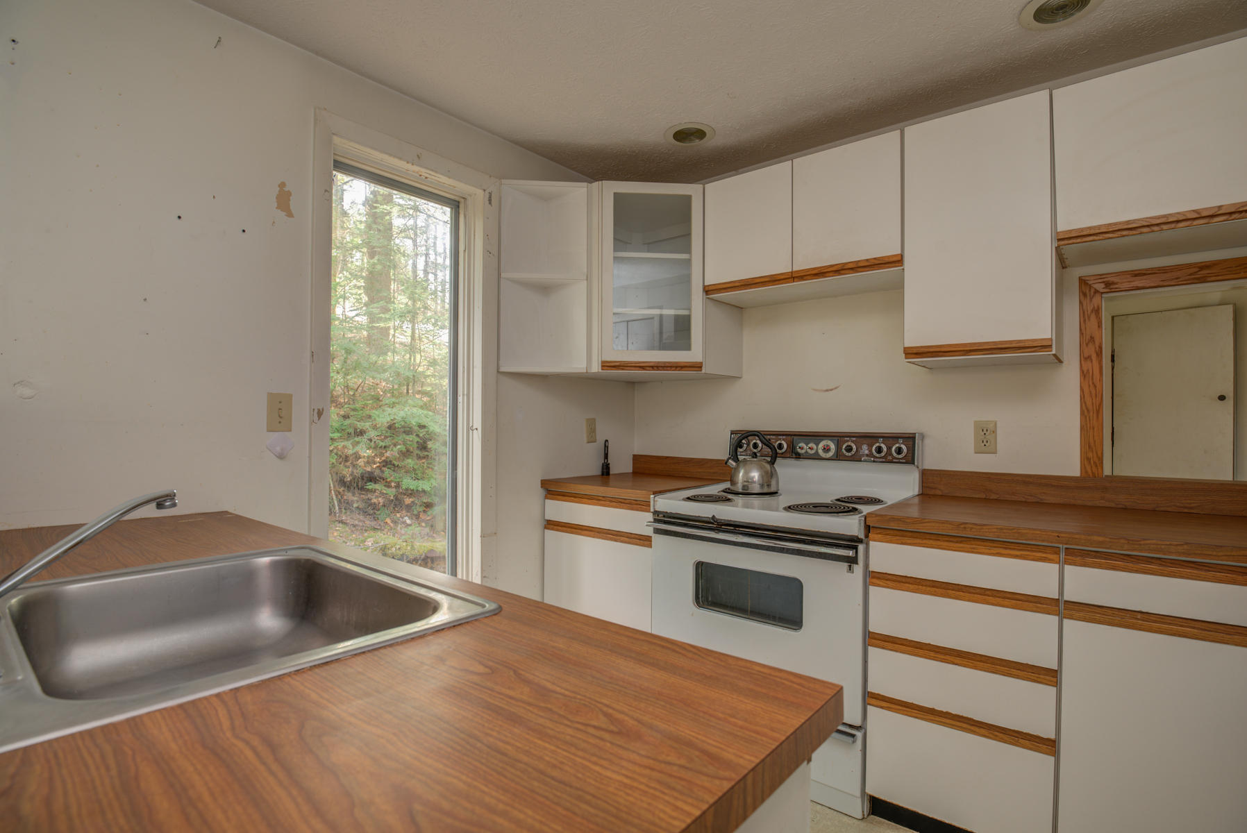 157 Old Portland Road North Waterboro, ME 04061 - Photo 13 of 29 Pic#-11