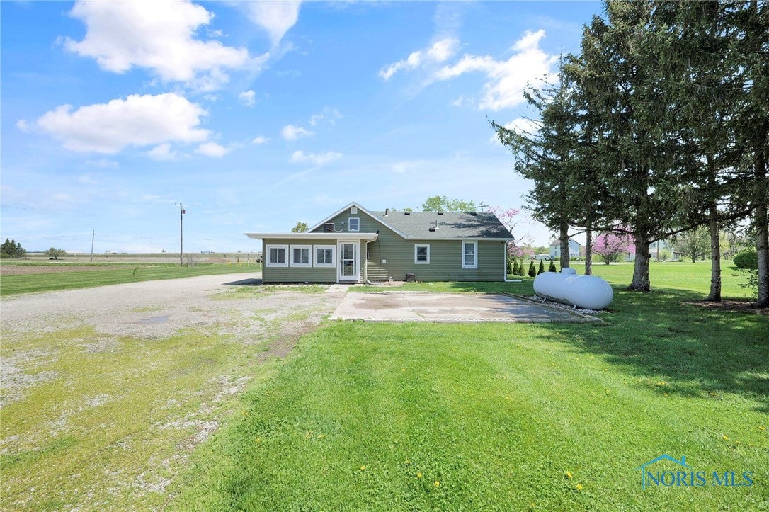 26237 Luckey Road Walbridge, OH 43465 - Photo 35 of 41 Gallery Image 35