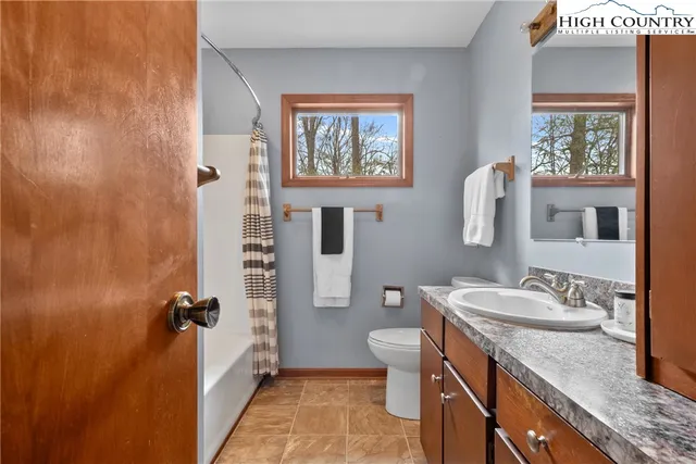 $274,995 | 255 River Hollow Road, Newland, NC 28657