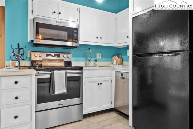 $274,995 | 255 River Hollow Road, Newland, NC 28657